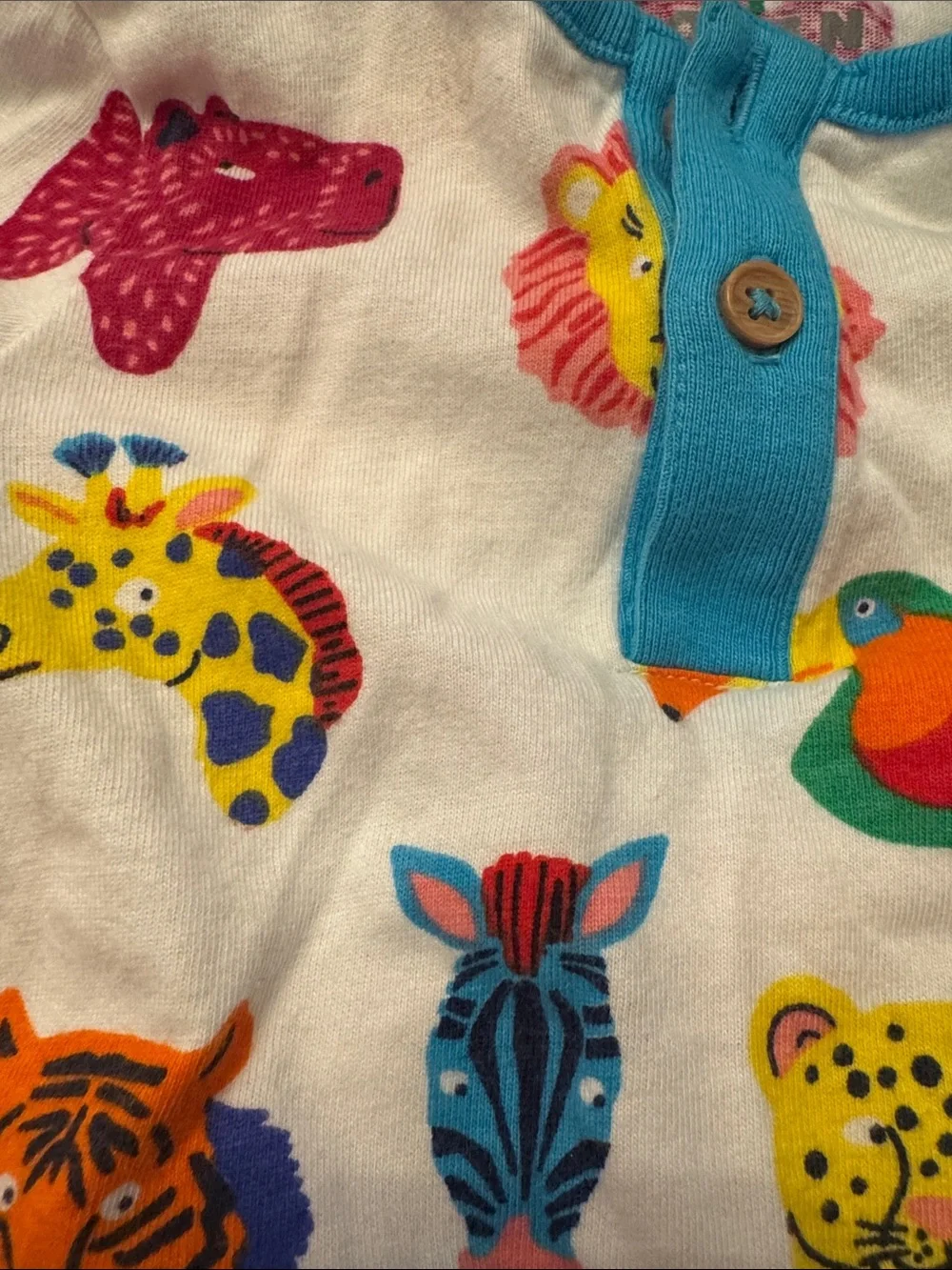 Baby Boden 2 piece set 0-3 months - white with Multicolor Animals worn once